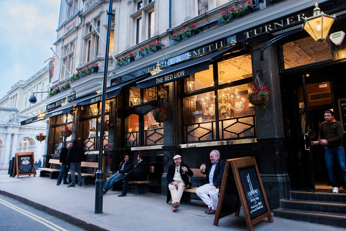 Take a 360 tour of The Red Lion Pub and Restaurant in Westminster